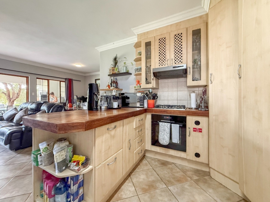 3 Bedroom Property for Sale in The Coves North West